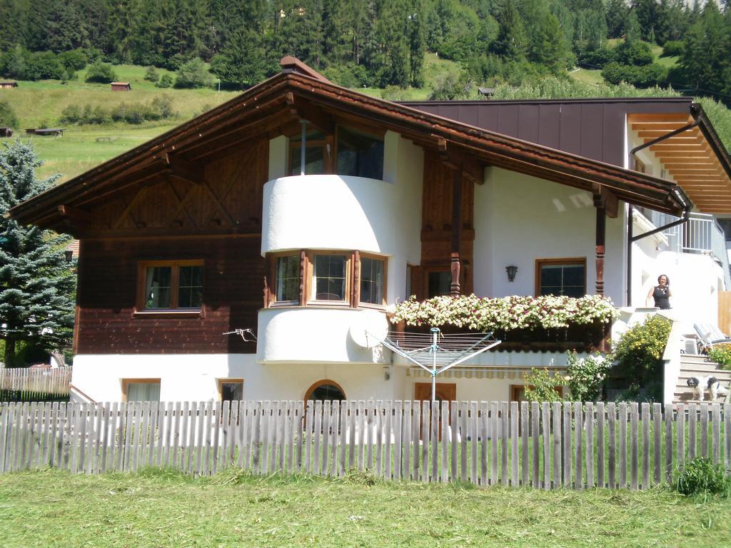 Haus Mattle Apartment Петной ам Арлберг Стая снимка